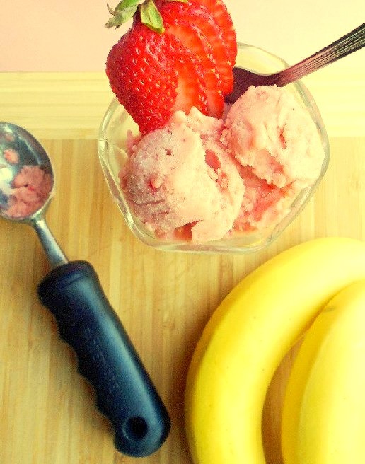 Two Ingredient Strawberry Banana Ice Cream