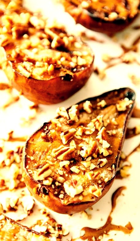 Grilled Pears with Cinnamon Drizzle