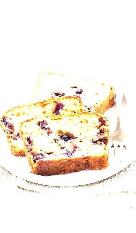 Plum Cake with Blueberries and Hazelnuts (recipe in Italian)