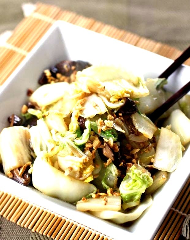 Stir Fried Chinese Cabbage and Shiitake Mushrooms